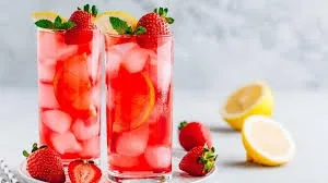 ÇİLEKLİ LİMONATA