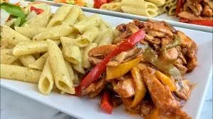 BARBEKÜ SOSLU TAVUKLU MAKARNA